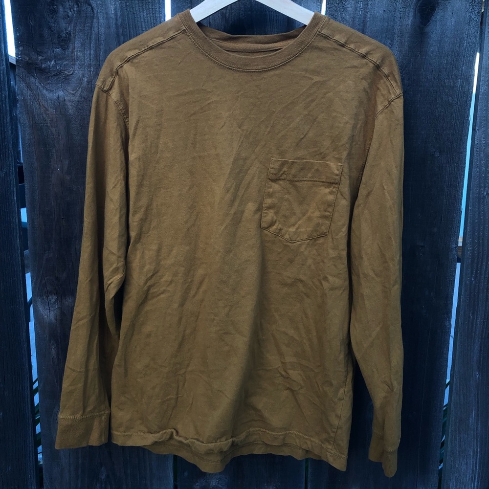 Long sleeve outdoors tee